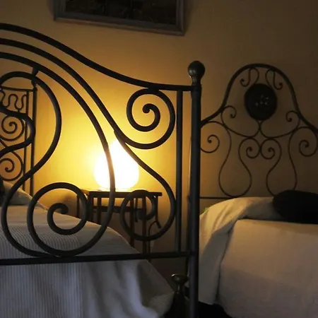 Di Charme Camelie Palazzo Nicotra 3*