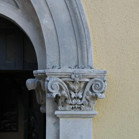 Di Charme Camelie Palazzo Nicotra 3*