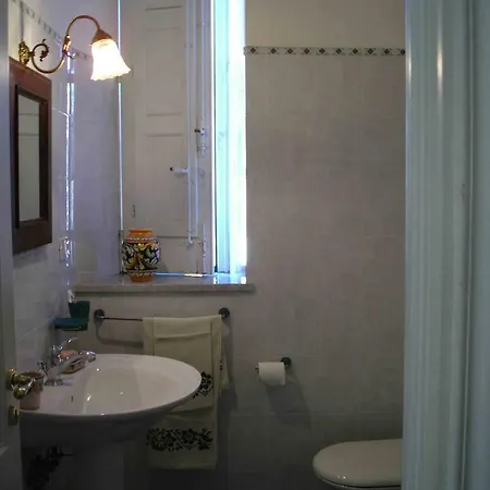 Bed & Breakfast Di Charme Camelie Palazzo Nicotra 3*