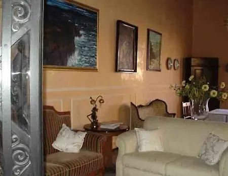 Di Charme Camelie Palazzo Nicotra Bed & Breakfast Riposto