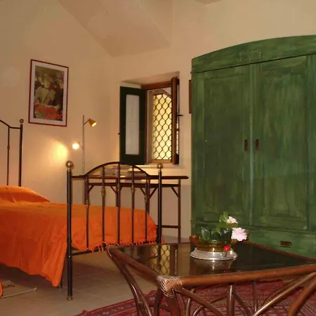 Di Charme Camelie Palazzo Nicotra 3*