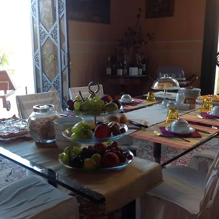 Di Charme Camelie Palazzo Nicotra Bed & Breakfast Riposto
