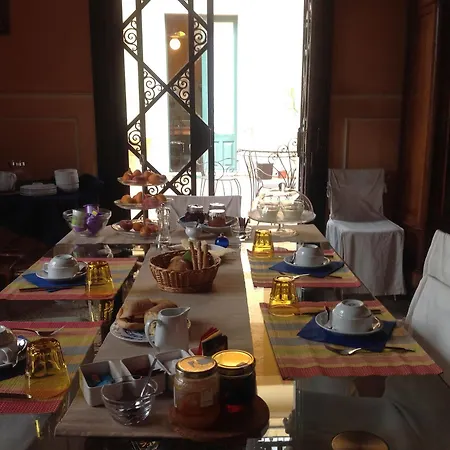 Di Charme Camelie Palazzo Nicotra Riposto