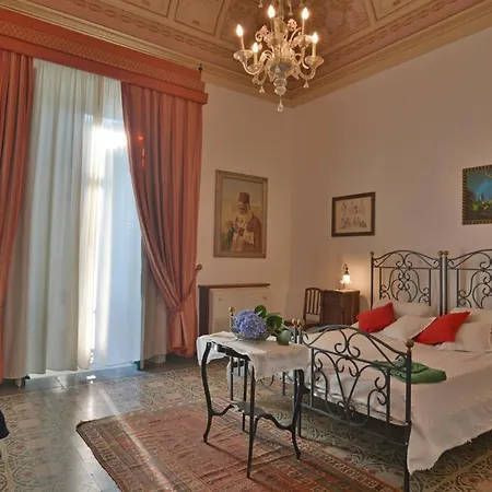 Di Charme Camelie Palazzo Nicotra Riposto