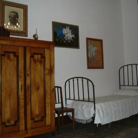 Di Charme Camelie Palazzo Nicotra Bed & Breakfast 3*