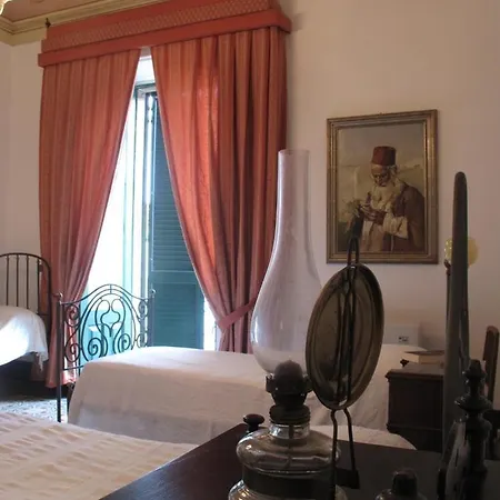 Bed & Breakfast Di Charme Camelie Palazzo Nicotra 3*
